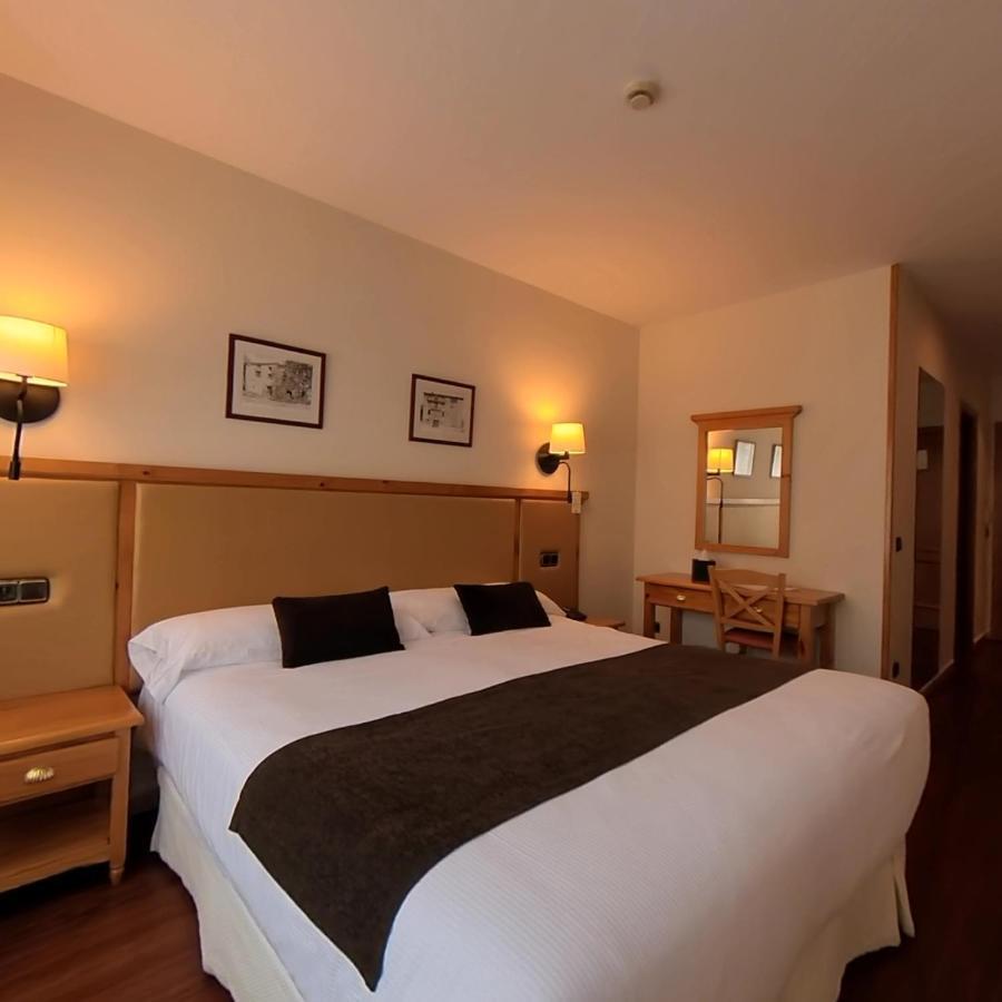 פאס דה לה קאסה Hotel Meta מראה חיצוני תמונה