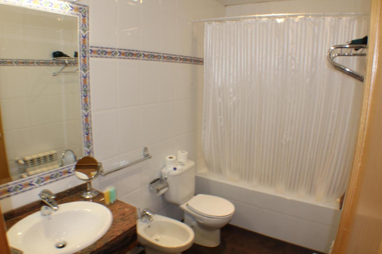 פאס דה לה קאסה Hotel Meta מראה חיצוני תמונה