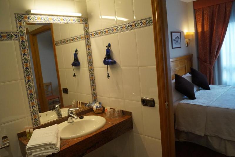 פאס דה לה קאסה Hotel Meta מראה חיצוני תמונה