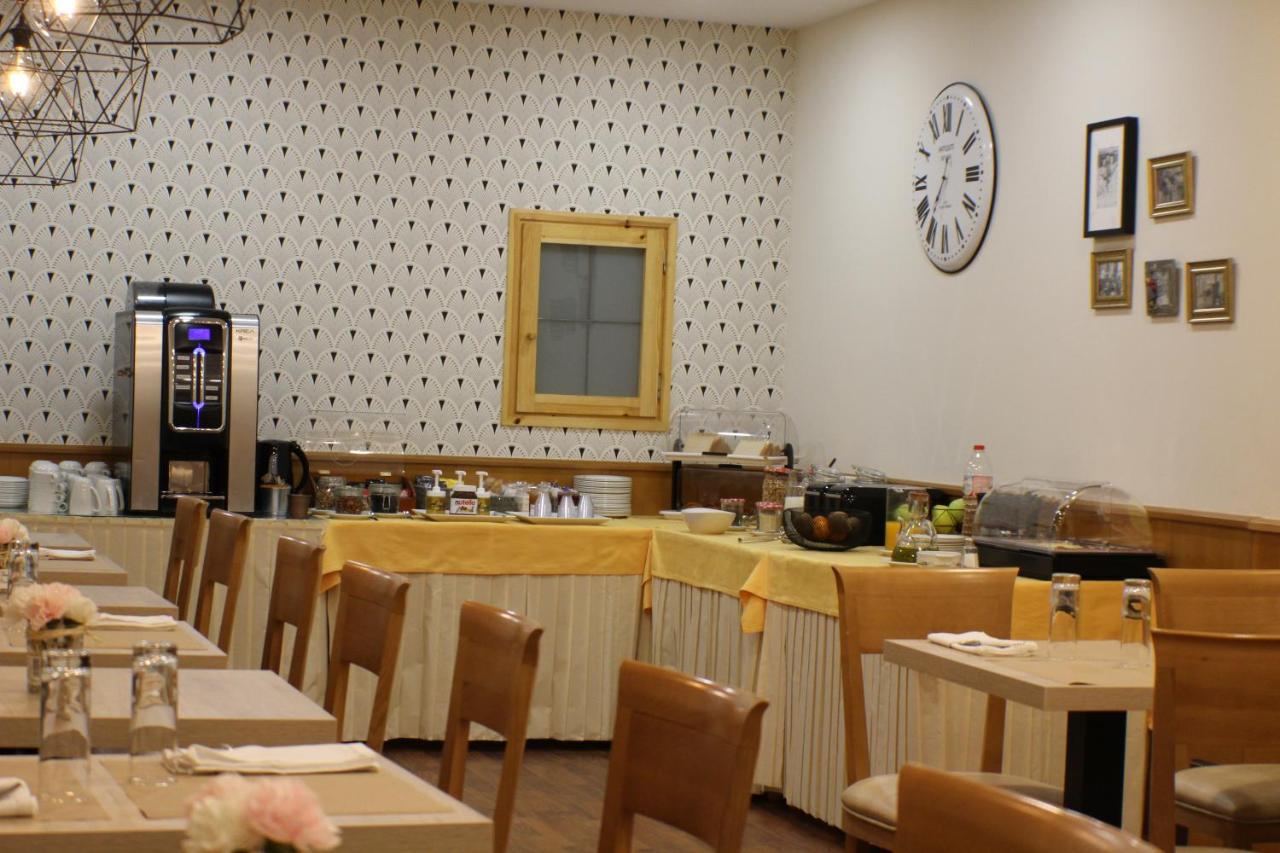 פאס דה לה קאסה Hotel Meta מראה חיצוני תמונה